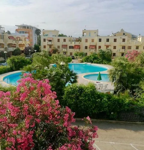 Casa Fronte Spiaggia Con Piscina