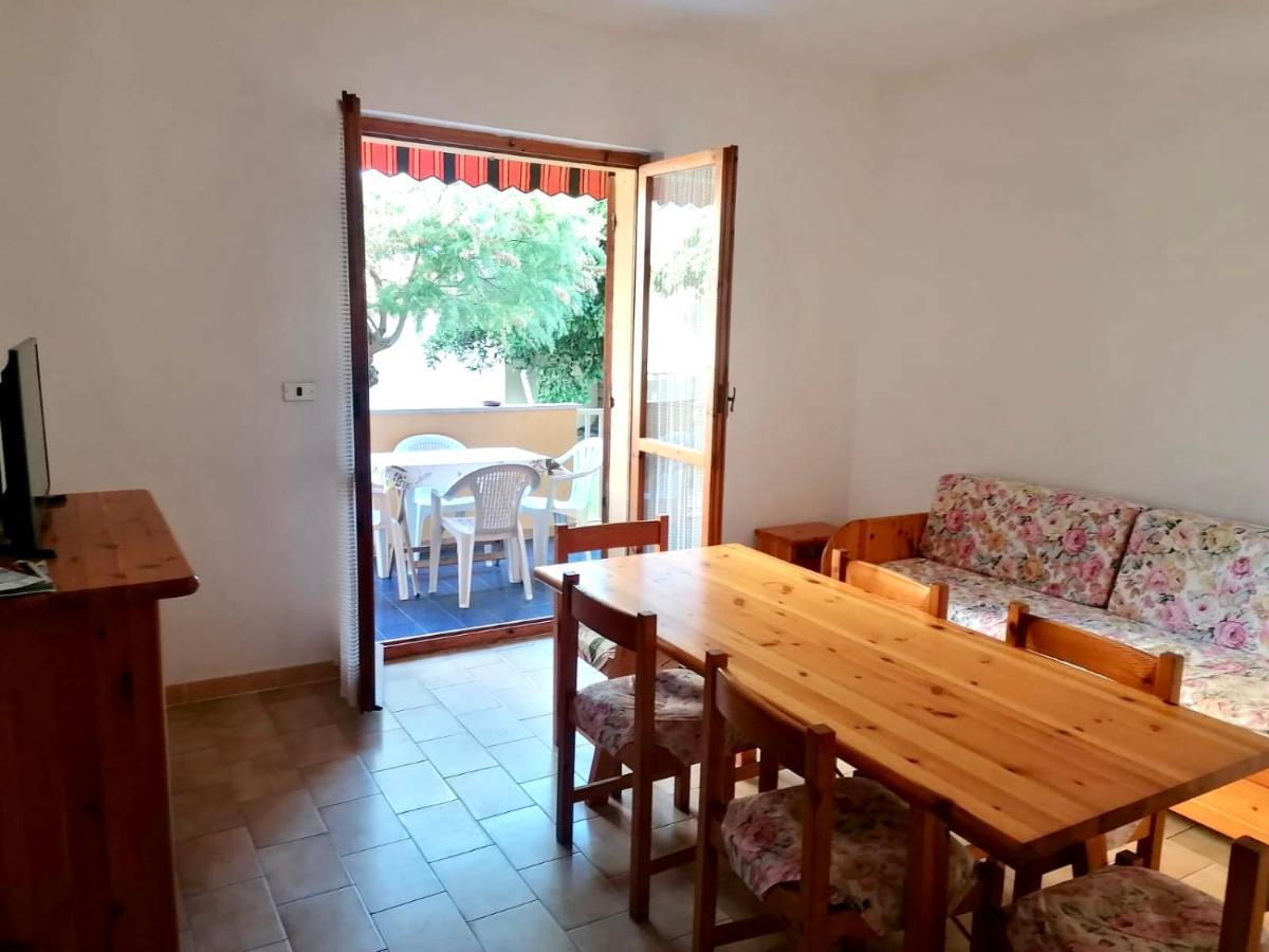 Casa Fronte Con Piscina *